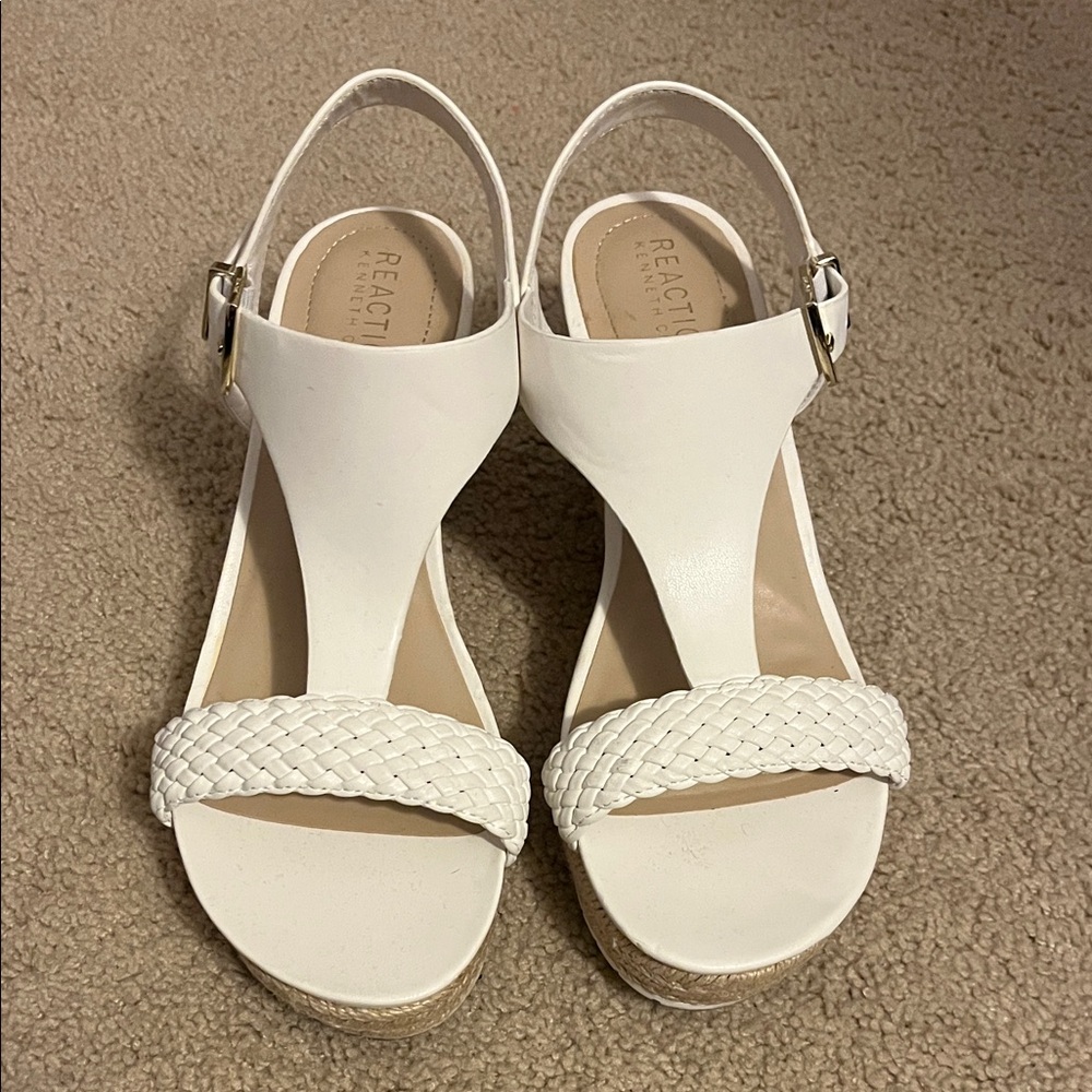 Reaction Kenneth Cole White Wedge Sandals
